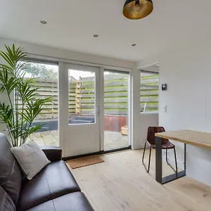 Modern Zandvoortselaan , Zandvoort Niederlande